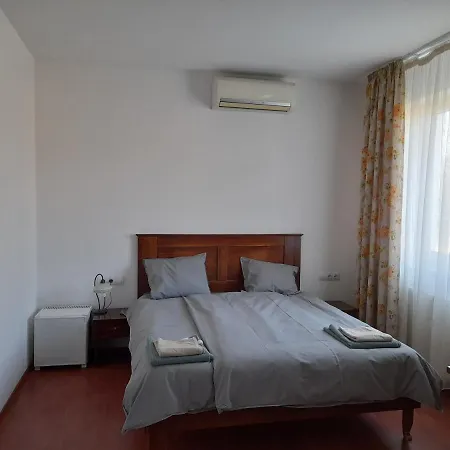 Demizson Panzio Kehidakustány