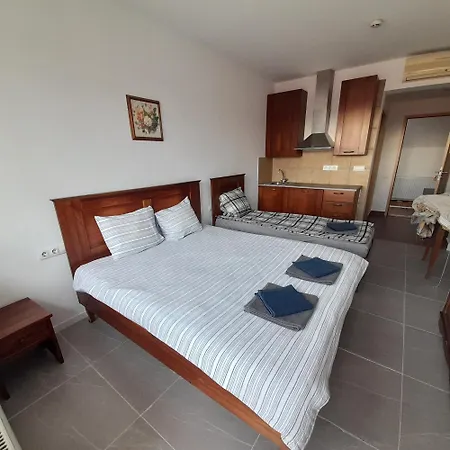 Demizson Panzio Kehidakustány