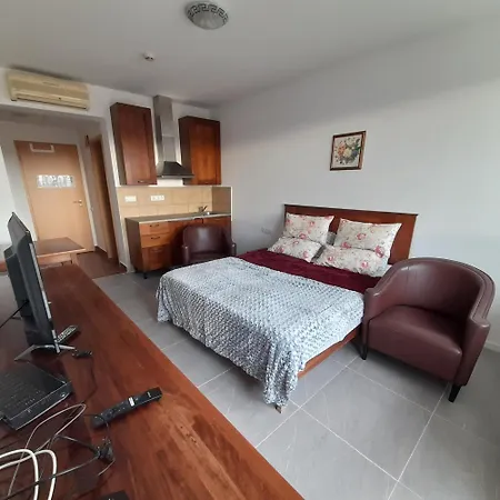 Demizson Panzio Kehidakustány