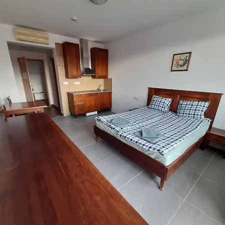 Demizson Panzio Bed & Breakfast Kehidakustany