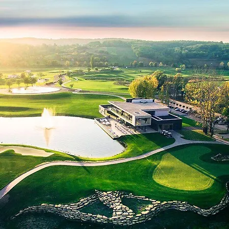 فندق مبيت وإفطار Demizson Panzio 3*