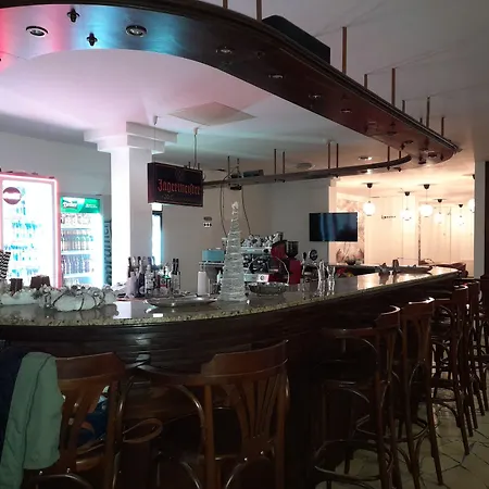 فندق مبيت وإفطار Demizson Panzio 3*