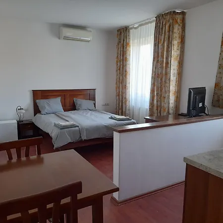 Demizson Panzio 3*