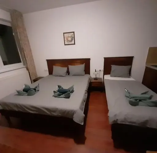 Demizson Panzio Bed & Breakfast Kehidakustány