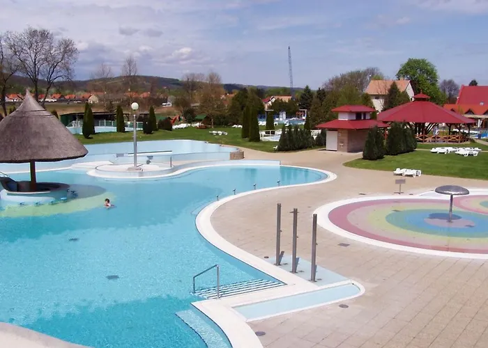 Demizson Panzio Bed & Breakfast Kehidakustány